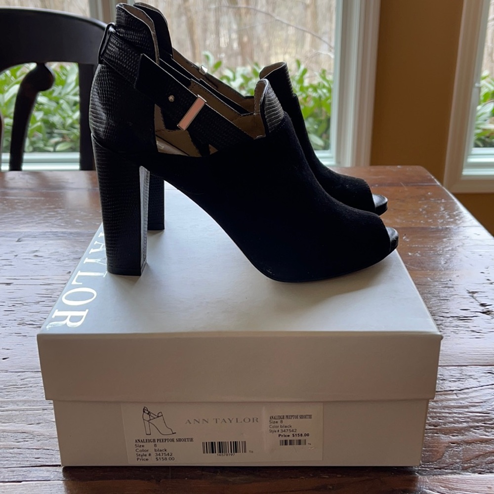 Ann Taylor black sure and leather peep toe booties